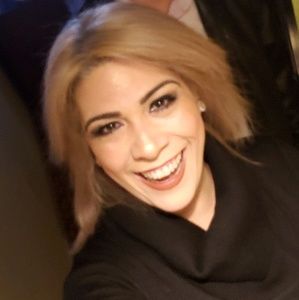 Meet your Posher, Ofelia